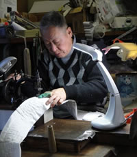 有松鳴海絞りのホームページへようこそ 愛知県絞工業組合 有松絞商工協同組合 鳴海絞商工協同組合